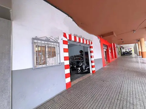 Local comercial en Poniente