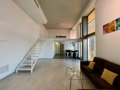 Dúplex en Carrer de la Creu Roja