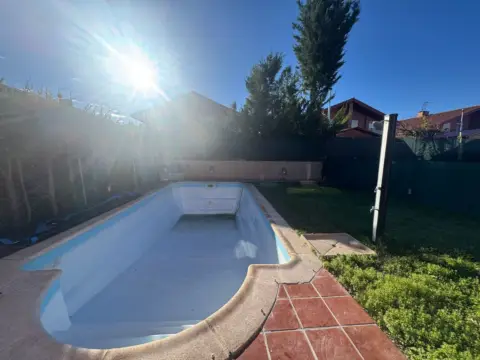 Chalet en calle Armonio