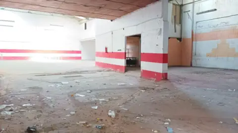 Local comercial en Cruz de Humilladero- Paseo de los Tilos