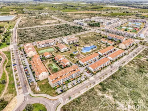 Casa pareada en Carrer Valencia