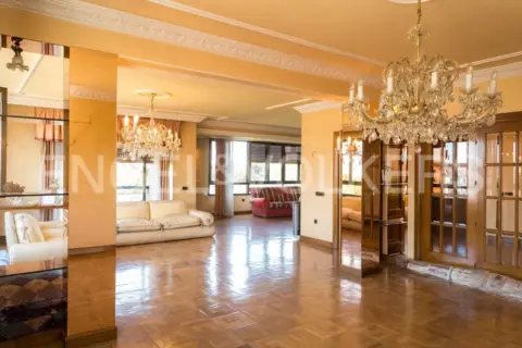 Piso en Paseo de Zorrilla, 4