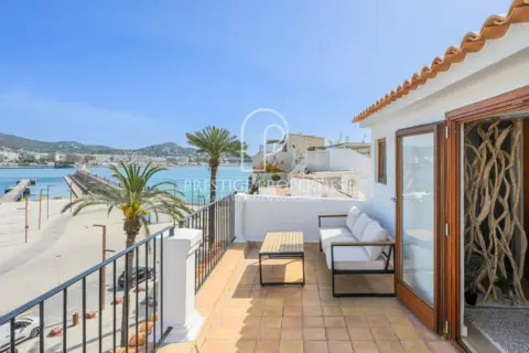 Piso en Dalt Vila-La Marina
