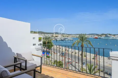 Piso en Dalt Vila-La Marina