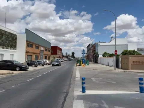 Casa pareada en calle de Sierra Morena