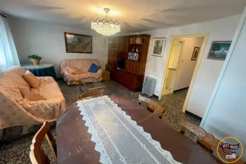 Casa en calle de la Iglesia