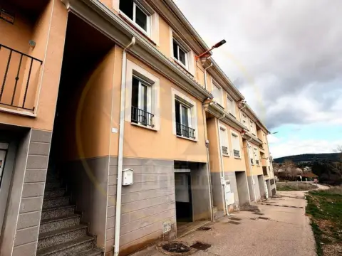Casa adosada en calle de la Fuente