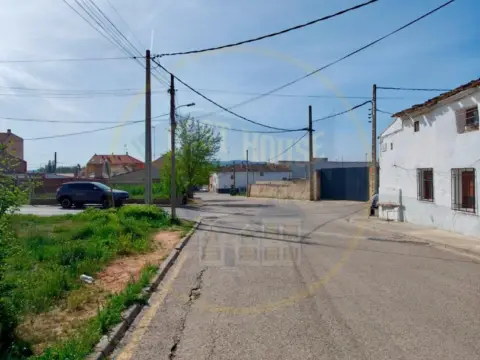 Terreno en calle Arcas