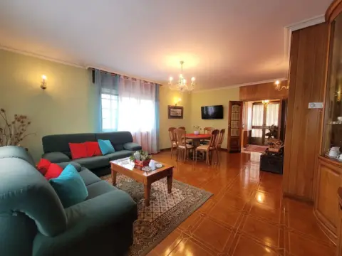 Chalet en Albergueria (Sayans)