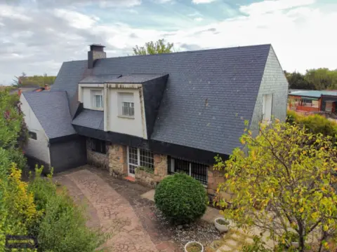 Chalet en calle del Hontanar