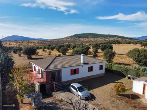 Casa en calle Manjirón