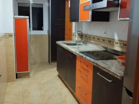 Piso en Avenida de Isabel Manoja, 23