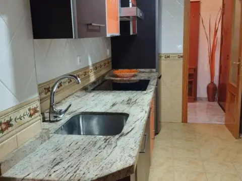 Piso en Avenida de Isabel Manoja, 23