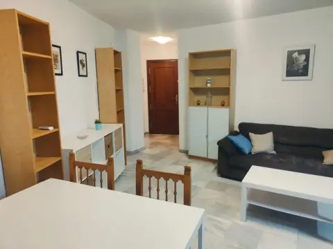 Piso en calle de Miguel Bueno Lara