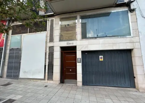 Local comercial en Avenida del Barrio