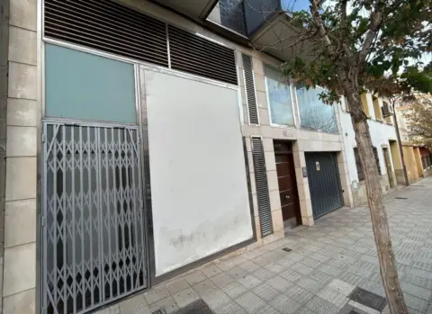 Local comercial en Avenida del Barrio