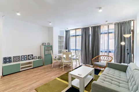 Piso en calle General Tamayo