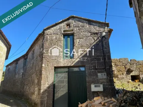 Casa rústica en A Lama