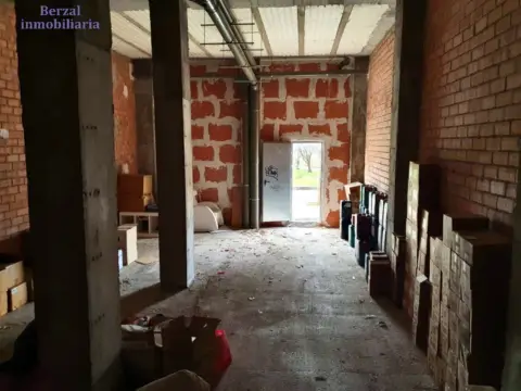 Local comercial en Avenida de Gonzalo de Berceo
