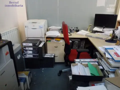 Local comercial en calle de la Ronda de los Cuarteles