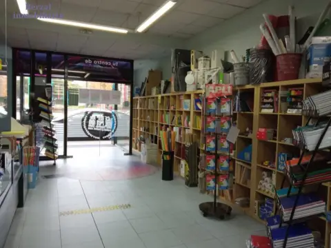 Local comercial en calle de Lardero