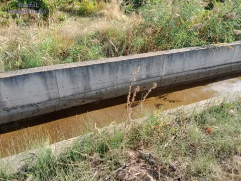 Terreno en calle Entrena