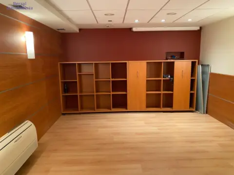 Local comercial en calle del General Vara de Rey