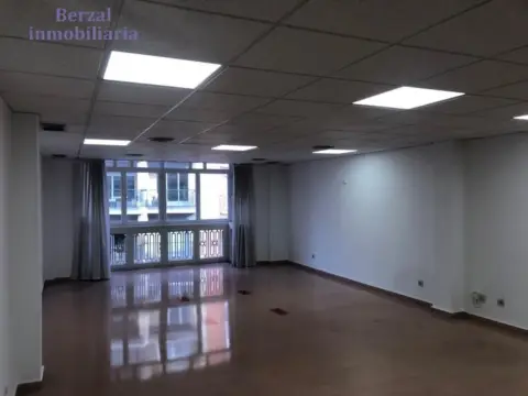 Oficina en Avenida de Portugal