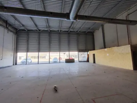 Nave industrial en Polígono de La Granja