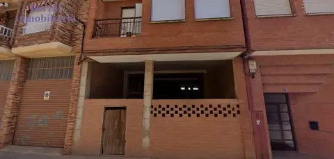 Local comercial en Avenida de Navarrete