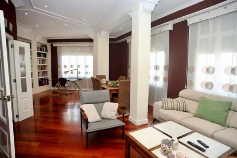 Piso en Gran Vía de Fernando 'El Católico'