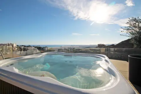 Ático en calle Albaricoque, 16+ Collection