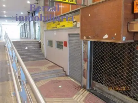Local comercial en calle de los Hermanos Moroy