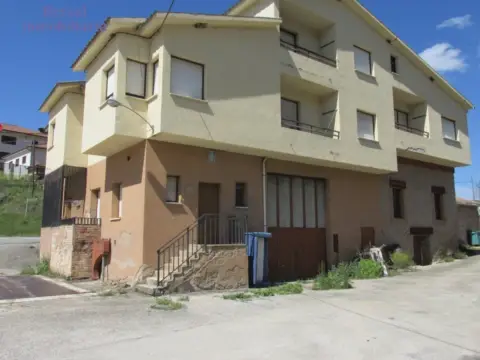 Casa en Carretera de Logroño, 14