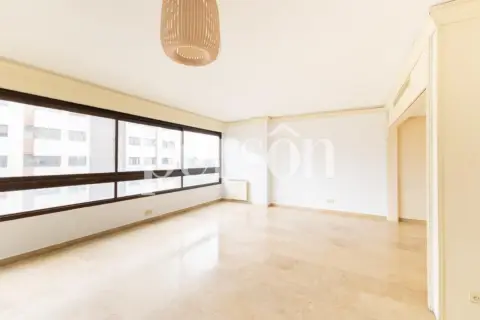 Piso en Plaza de la Legión Española