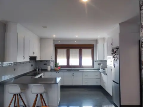 Chalet en calle Tragove