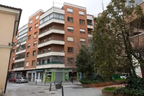 Piso en calle del Conde de Ribadeo, 7