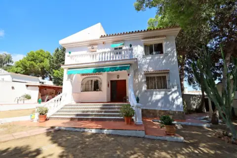 Chalet en calle Pinomar