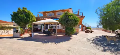 Chalet en Cortijo Rivera