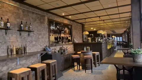 Local comercial en calle Carlota Alexandri