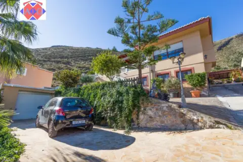 Chalet en calle Camino de la Montaña, 5