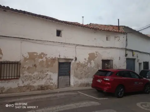 Casa en Torres de La Alameda