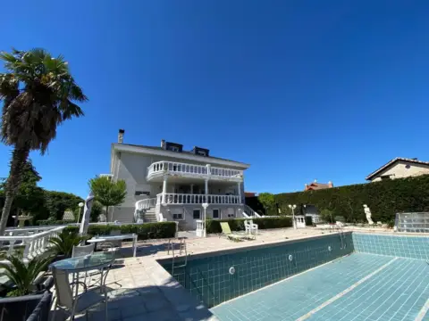 Chalet en Cabanillas