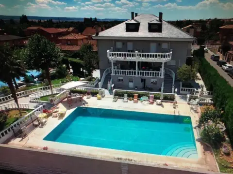 Chalet en Cabanillas