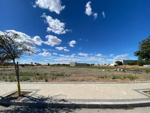 Terreno en Las Sedas - El Olivar