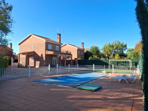 Chalet en El Bosque de Henares
