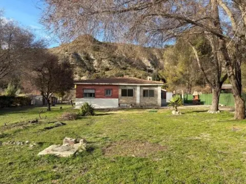 Chalet en Urb. los Manantiales