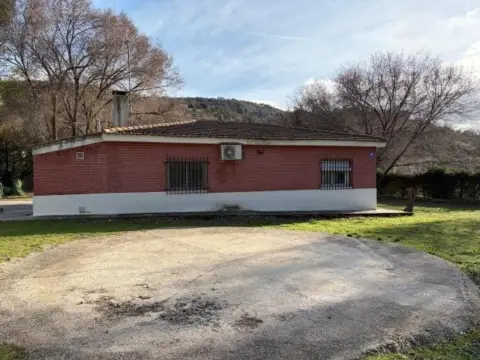 Chalet en Urb. los Manantiales
