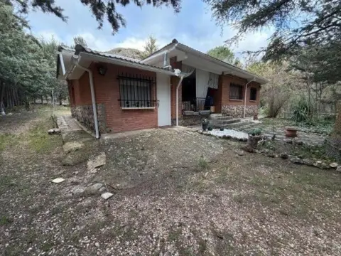 Chalet en Urb. los Manantiales