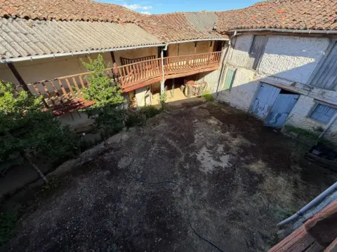 Casa unifamiliar en Villaviciosa de la Ribera